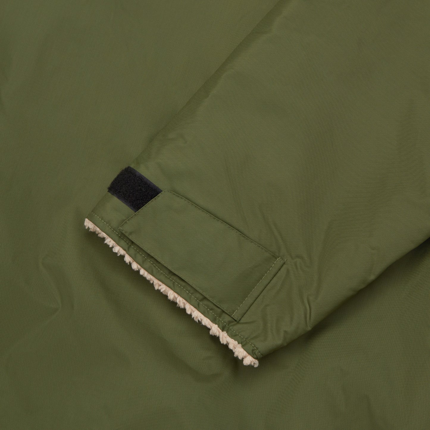 Primaloft Outdoor Detachable Sleeve Changing Robe