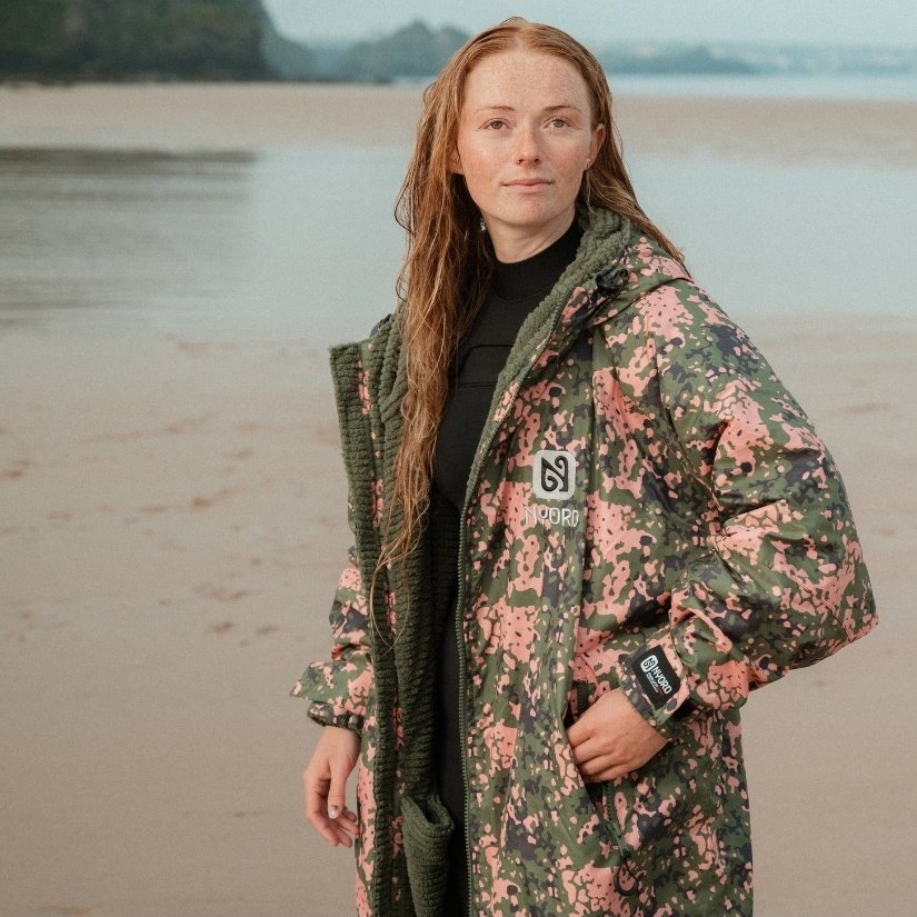 Primaloft Outdoor Changing Robe - Khaki / Camo Print